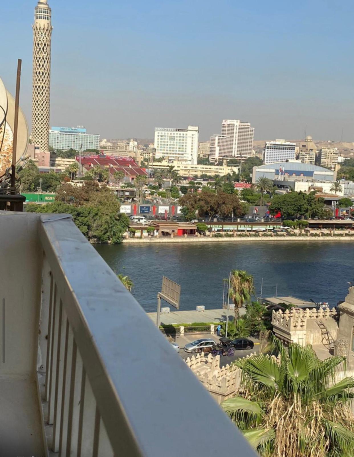 Apartment الدقي تري النيل *
